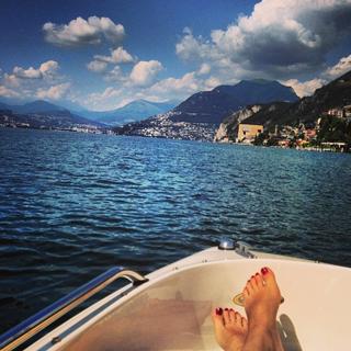 Xenia Tchoumitcheva feet photo thumbnail