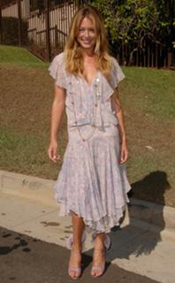 Cat Deeley feet photo thumbnail