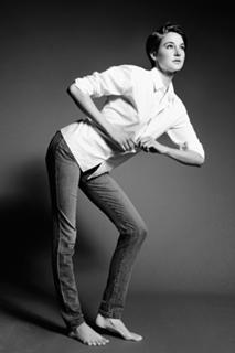 Shailene Woodley feet photo thumbnail