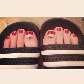 Katy Perry feet photo thumbnail