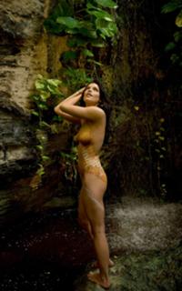 Ashley Greene feet photo thumbnail