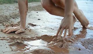 Sandra Bullock feet photo thumbnail