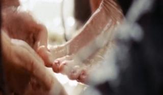 Naomi Watts feet photo thumbnail