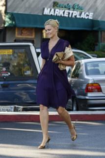 Natasha Henstridge feet photo thumbnail