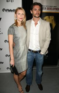 Claire Danes feet photo thumbnail