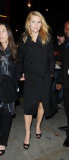 Claire Danes feet photo thumbnail