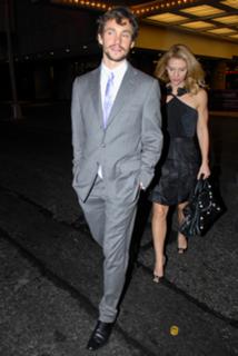 Claire Danes feet photo thumbnail