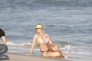 Juliana Salimeni feet photo thumbnail