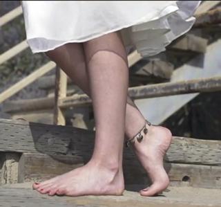 Tiffany Alvord feet photo thumbnail