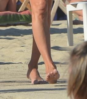 Kate Moss feet photo thumbnail