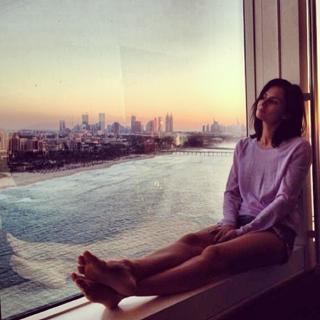 Anna Safroncik feet photo thumbnail