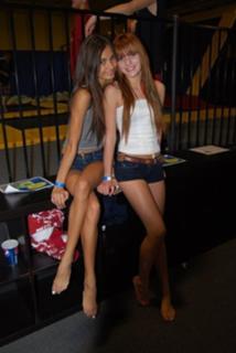 Pia Mia feet photo thumbnail