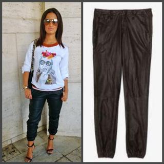 Rocsi Diaz feet photo thumbnail