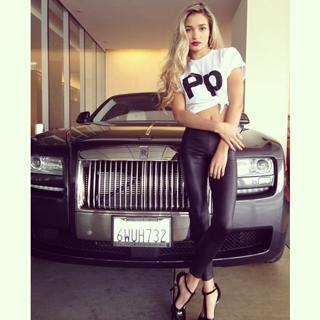 Pia Mia feet photo thumbnail