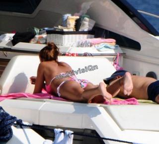 Pinar Altug feet photo thumbnail