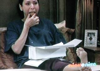 Constance Marie feet photo thumbnail