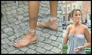 Pinar Altug feet photo thumbnail