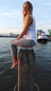 Marta Wierzbicka feet photo thumbnail
