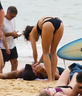 AnnaLynne McCord feet photo thumbnail