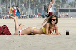 AnnaLynne McCord feet photo thumbnail