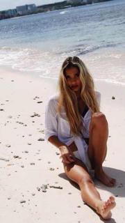 Pia Mia feet photo thumbnail