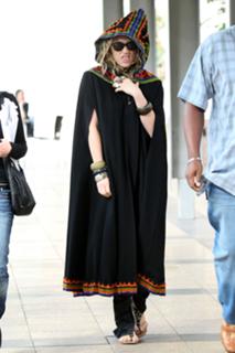 Kesha feet photo thumbnail