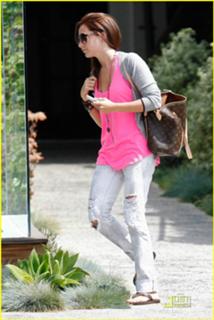 Ashley Tisdale feet photo thumbnail