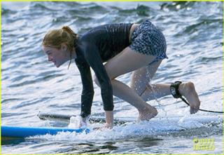 Emma Stone feet photo thumbnail