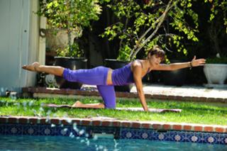 Katharine McPhee feet photo thumbnail