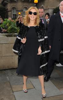 Kylie Minogue feet photo thumbnail