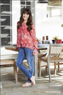 Lea Michele feet photo thumbnail