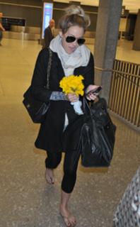 Lauren Conrad feet photo thumbnail