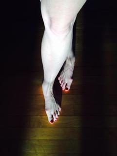 Dana Delany feet photo thumbnail