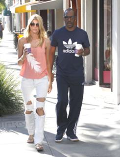 Paige Butcher feet photo thumbnail