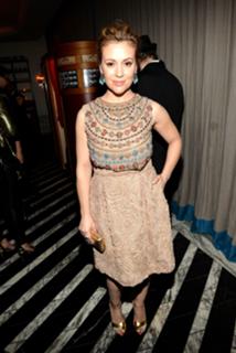 Alyssa Milano feet photo thumbnail