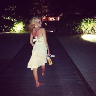 Pixie Lott feet photo thumbnail