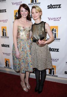 Bryce Dallas Howard feet photo thumbnail