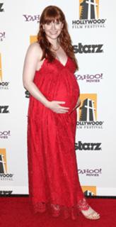 Bryce Dallas Howard feet photo thumbnail