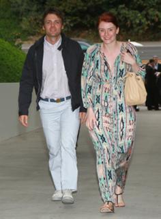 Bryce Dallas Howard feet photo thumbnail