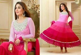 Kareena Kapoor feet photo thumbnail