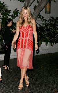 Molly Sims feet photo thumbnail