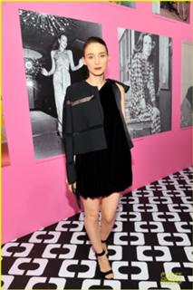 Rooney Mara feet photo thumbnail