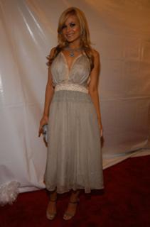 Carmen Electra feet photo thumbnail