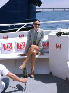 Emmy Rossum feet photo thumbnail