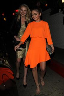 Sarah Hyland feet photo thumbnail