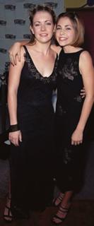 Melissa Joan Hart feet photo thumbnail