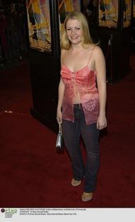 Melissa Joan Hart feet photo thumbnail