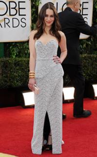 Emilia Clarke feet photo thumbnail