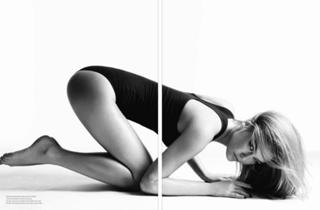 Bar Refaeli feet photo thumbnail
