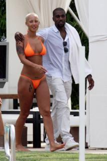 Amber Rose feet photo thumbnail